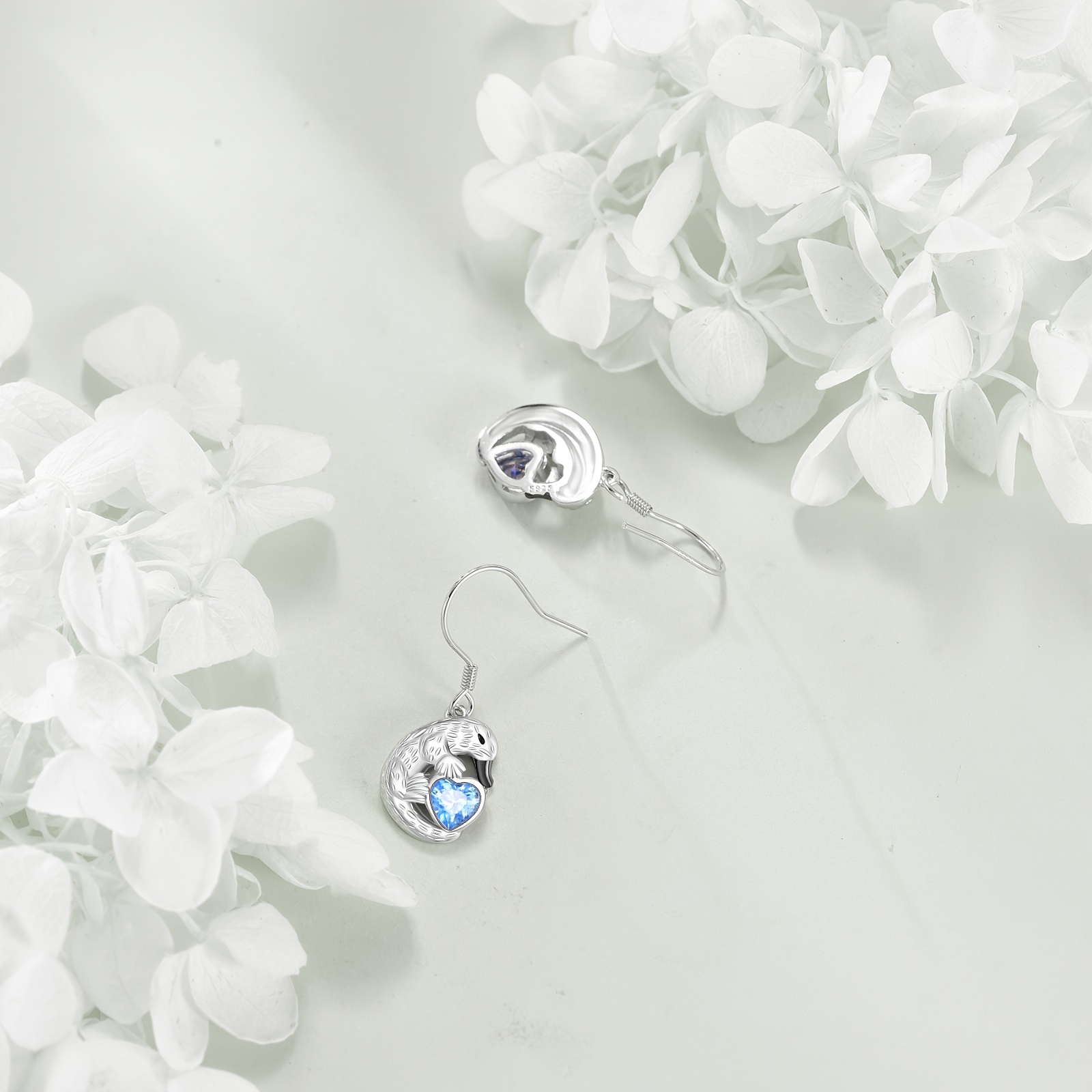 925 Sterling Silver Duckbill Earrings